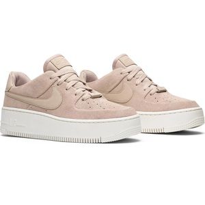Women’s Airforce 1 Sage Low